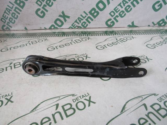 Рычаг задний правый