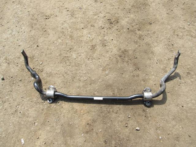 Стабилизатор передний