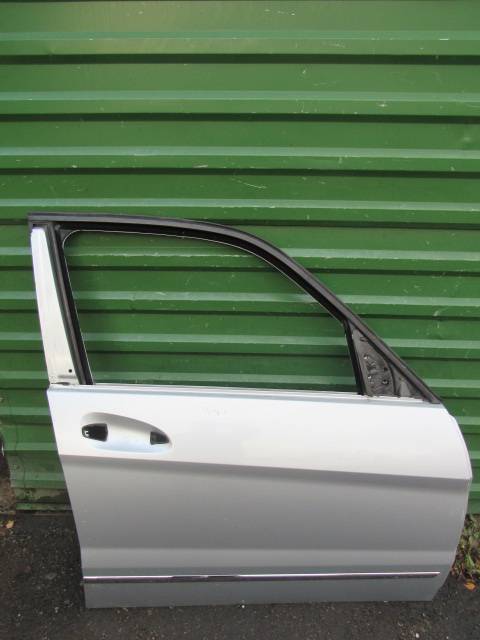 Дверь передняя правая