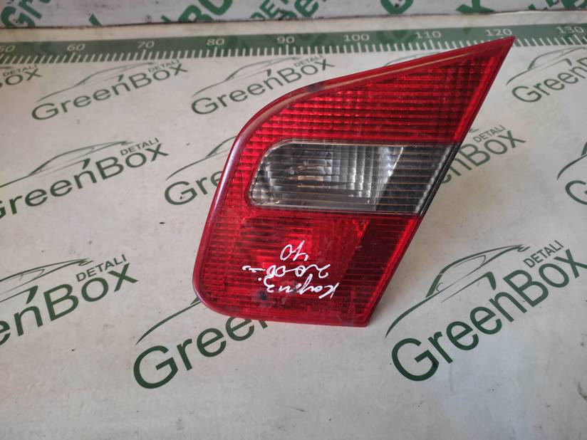 Фонарь крышки багажника правый