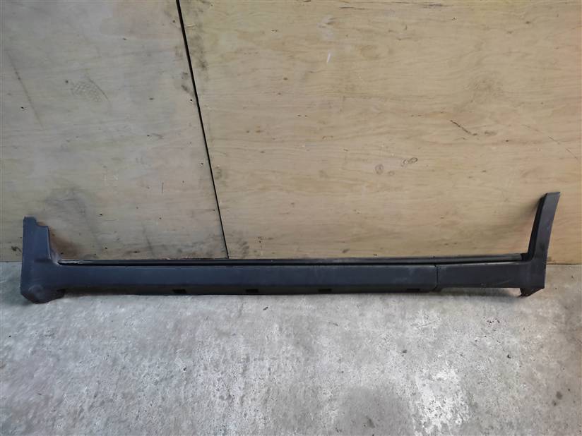 Накладка порога (наружняя)