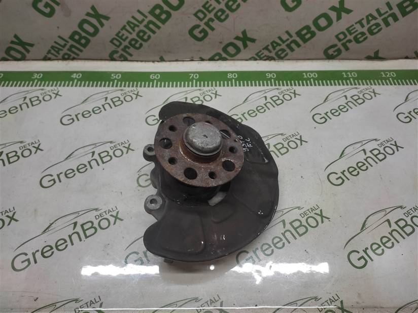 Ступица передняя левая