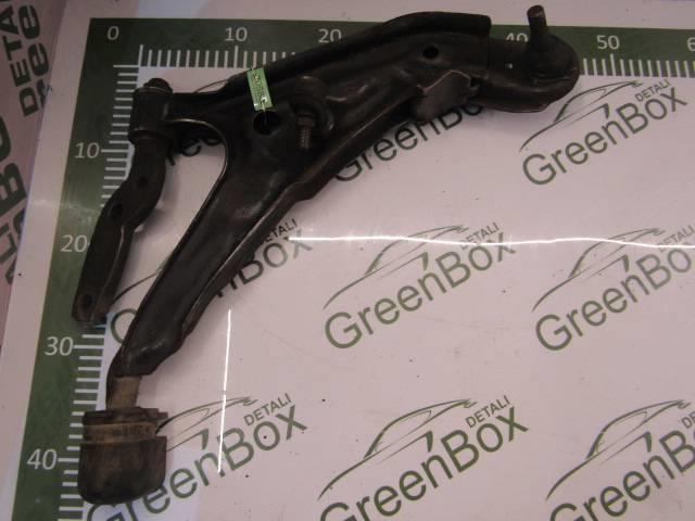 Рычаг передний правый